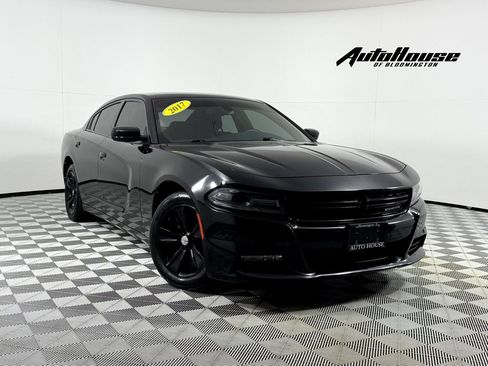 Used 2018 Dodge Charger SXT Plus RWD image 1
