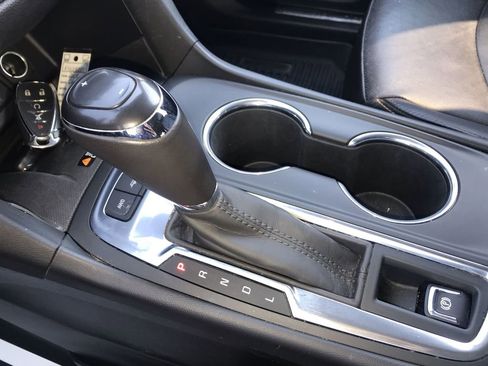 Used 2019 Chevrolet Equinox Premier image 19