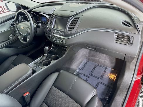Used 2018 Chevrolet Impala LT FWD image 28