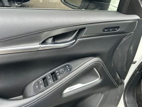 Used 2024 INFINITI QX60 Luxe w/ Performance Audio Package FWD image 16