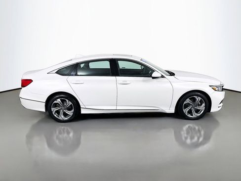 Certified 2018 Honda Accord EX image 8