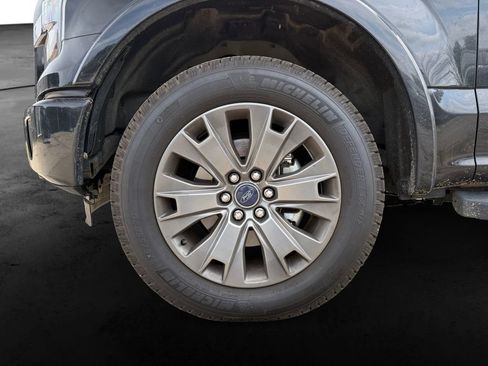 Used 2016 Ford F150 XLT w/ Equipment Group 302A Luxury AWD/4WD image 11