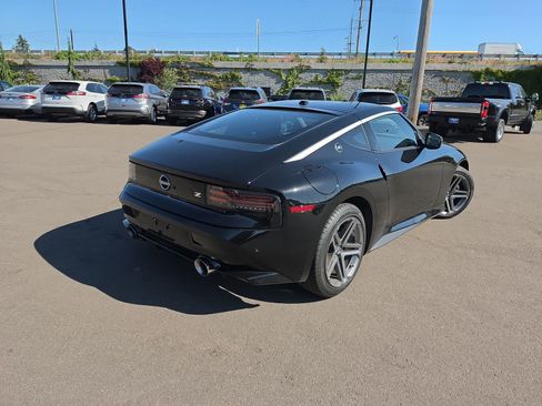 Used 2025 Nissan Z Sport w/ Floor Mat Package RWD image 11