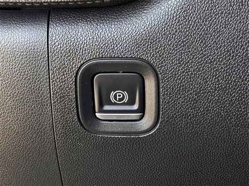 Certified 2021 GMC Sierra 1500 Elevation image 19