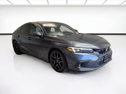 Used 2022 Honda Civic Sport Touring image 3