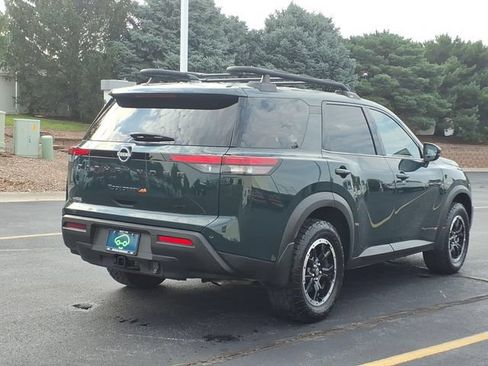 Used 2025 Nissan Pathfinder Rock Creek AWD/4WD image 5