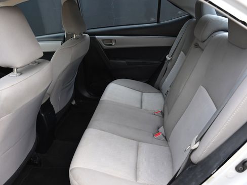 Used 2015 Toyota Corolla LE FWD image 18