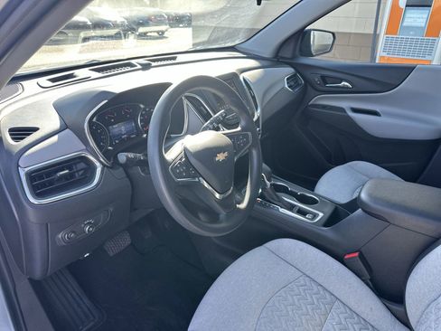 Used 2024 Chevrolet Equinox LS w/ LS Convenience Package image 10