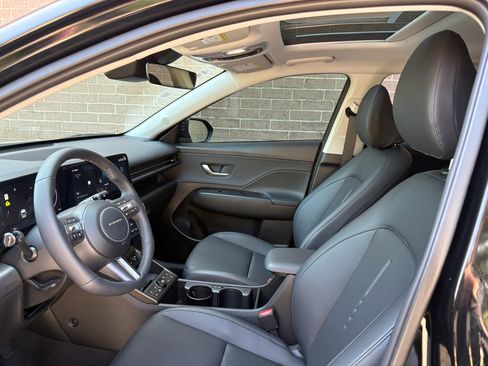 New 2026 Hyundai Kona Limited FWD image 11