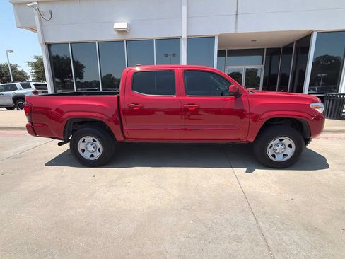 Used 2020 Toyota Tacoma SR AWD/4WD image 4