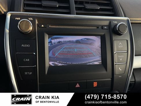 Used 2016 Toyota Camry SE image 13