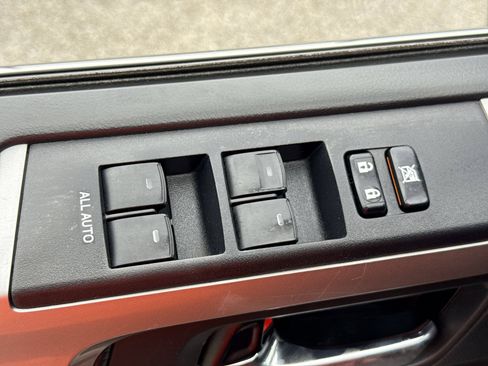 Certified 2018 Toyota 4Runner Limited AWD/4WD image 15