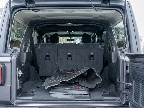 Used 2021 Jeep Wrangler Unlimited Sport image 9