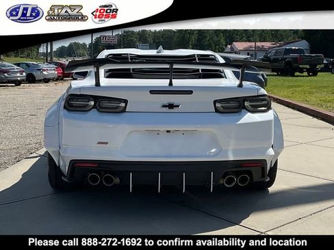 Used 2020 Chevrolet Camaro SS image 6