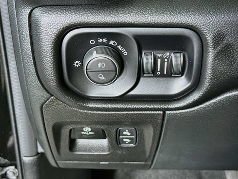 Used 2022 RAM 1500 Laramie AWD/4WD image 21