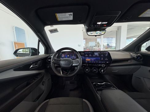 Used 2025 Chevrolet Blazer EV RS AWD/4WD image 3
