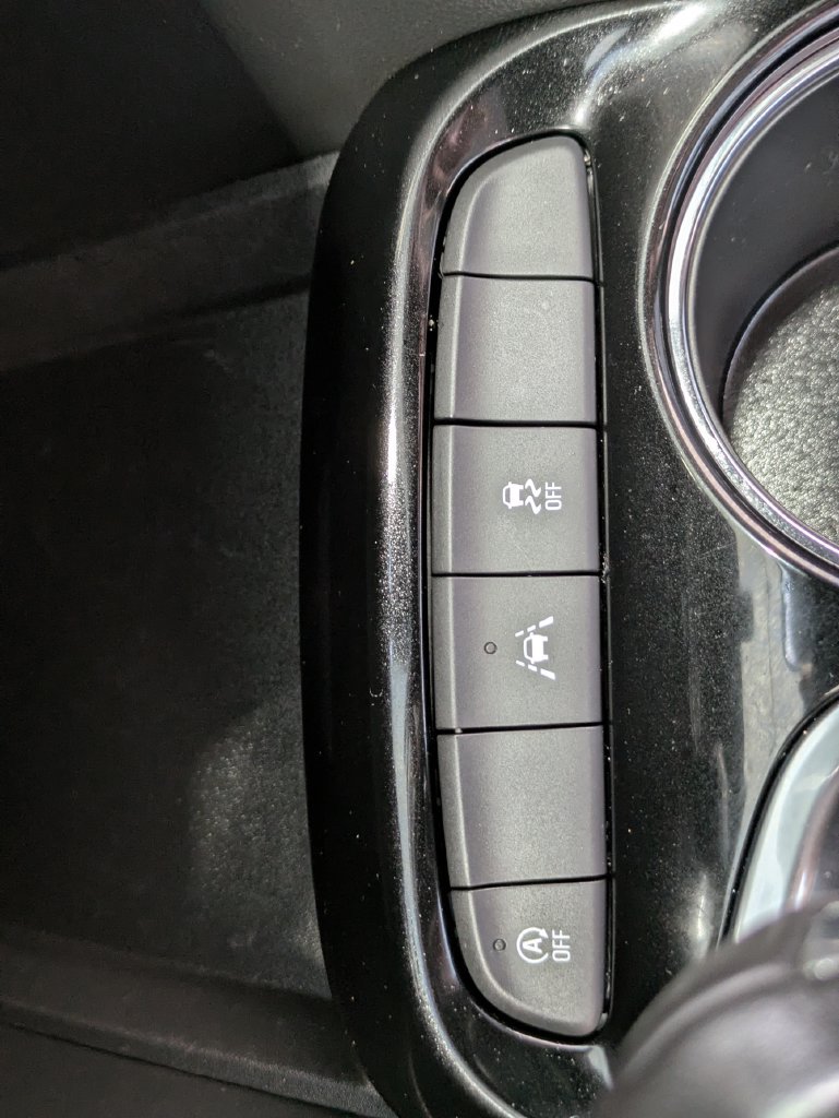 Used 2022 Buick Encore GX Select w/ Sport Touring Package FWD image 15