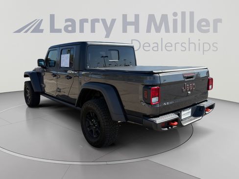 Used 2023 Jeep Gladiator Mojave AWD/4WD image 3