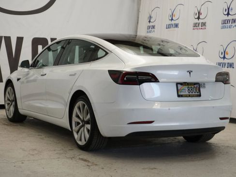 Used 2018 Tesla Model 3 Mid Range RWD image 5