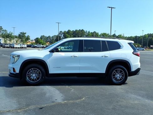 Used 2025 GMC Acadia Elevation AWD/4WD image 17