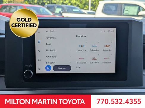 Certified 2024 Toyota Tacoma TRD Off-Road AWD/4WD image 18