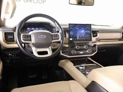 Used 2022 Ford Expedition Max Limited image 2