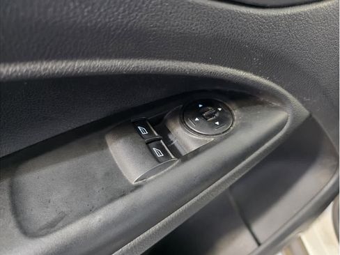 Used 2014 Ford Transit Connect XLT image 19