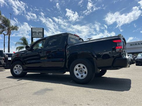 Used 2022 Nissan Frontier S w/ Technology Package RWD image 3
