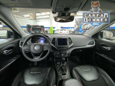 Used 2022 Jeep Cherokee Trailhawk w/ Trailer Tow Group AWD/4WD image 27