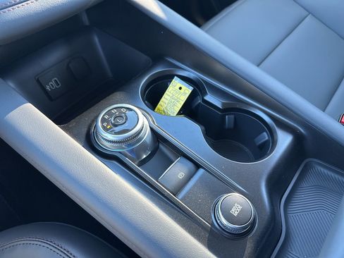 New 2026 Ford Explorer Active w/ Active Comfort Package image 27