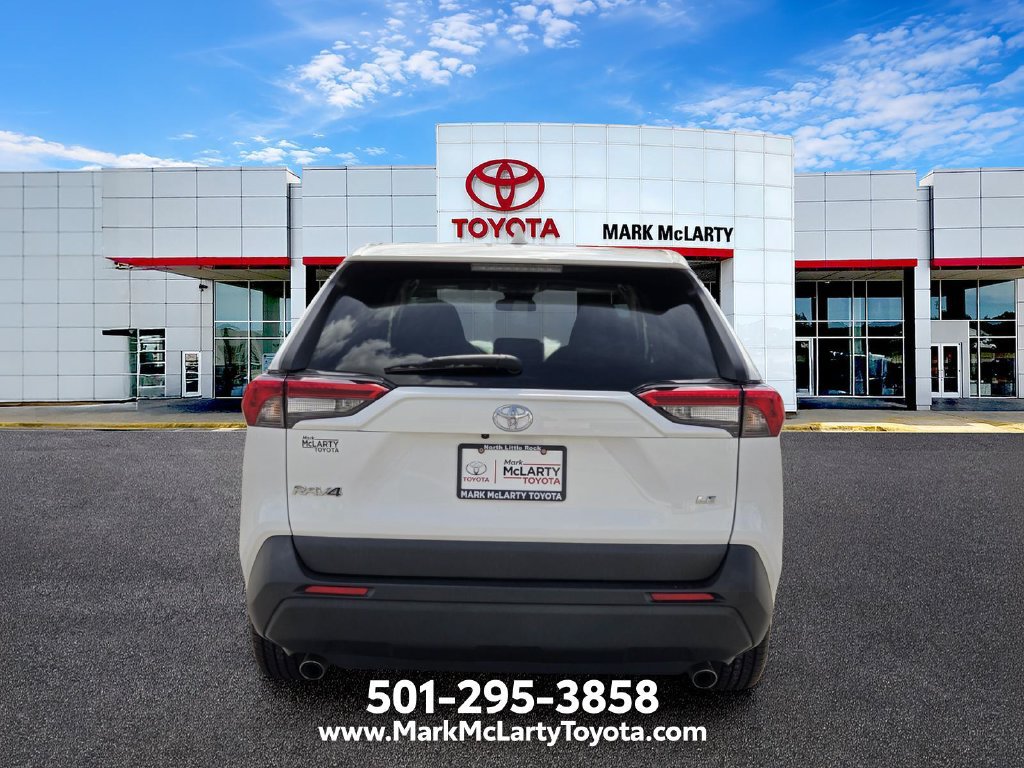 Used 2024 Toyota RAV4 LE FWD image 4