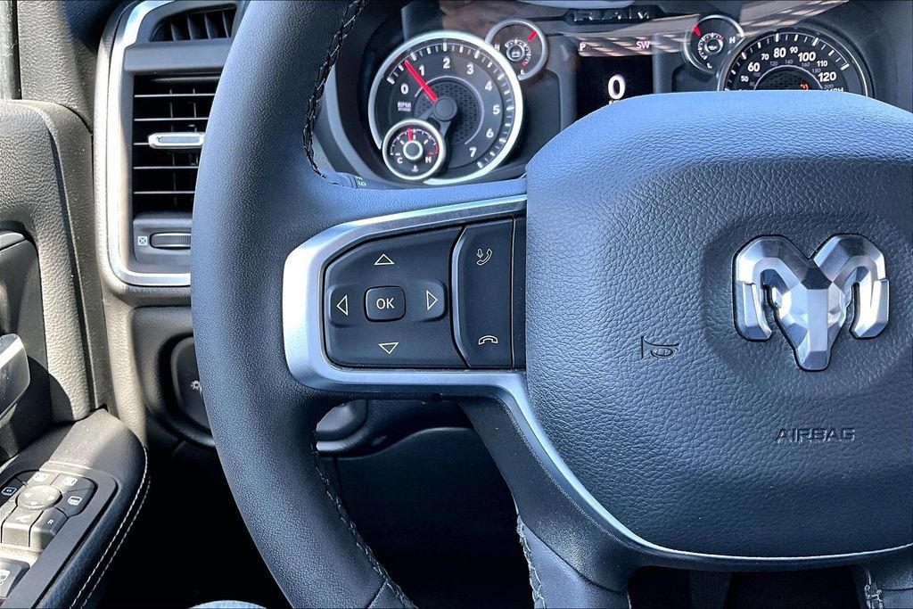 Certified 2026 RAM 2500 Big Horn AWD/4WD image 5