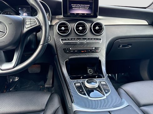 Used 2019 Mercedes-Benz GLC 300 image 18