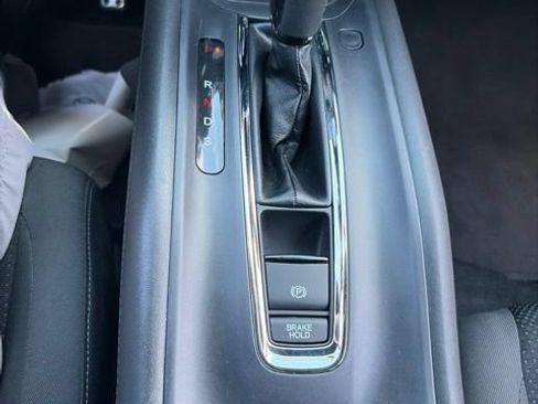 Used 2022 Honda HR-V Sport image 26