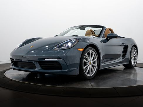 Certified 2017 Porsche 718 Boxster image 1