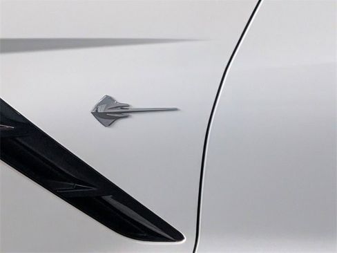 Used 2015 Chevrolet Corvette Stingray Coupe w/ 2LT Preferred Equipment Group image 5