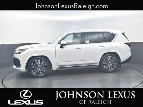 New 2026 Lexus LX 700h Luxury image 2