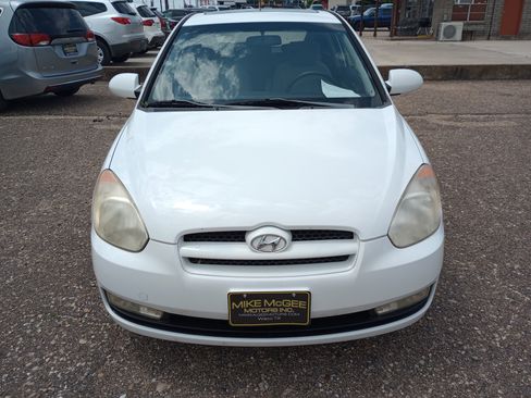 Used 2008 Hyundai Accent SE image 2