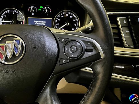 Used 2020 Buick Enclave Premium w/ Sun and Sites Package image 12