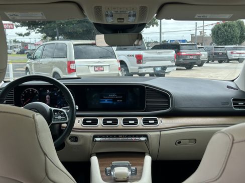 Used 2021 Mercedes-Benz GLE 450 4MATIC image 14