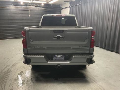 Used 2025 Chevrolet Silverado 1500 Custom w/ LPO, Dark Essentials Package RWD image 5
