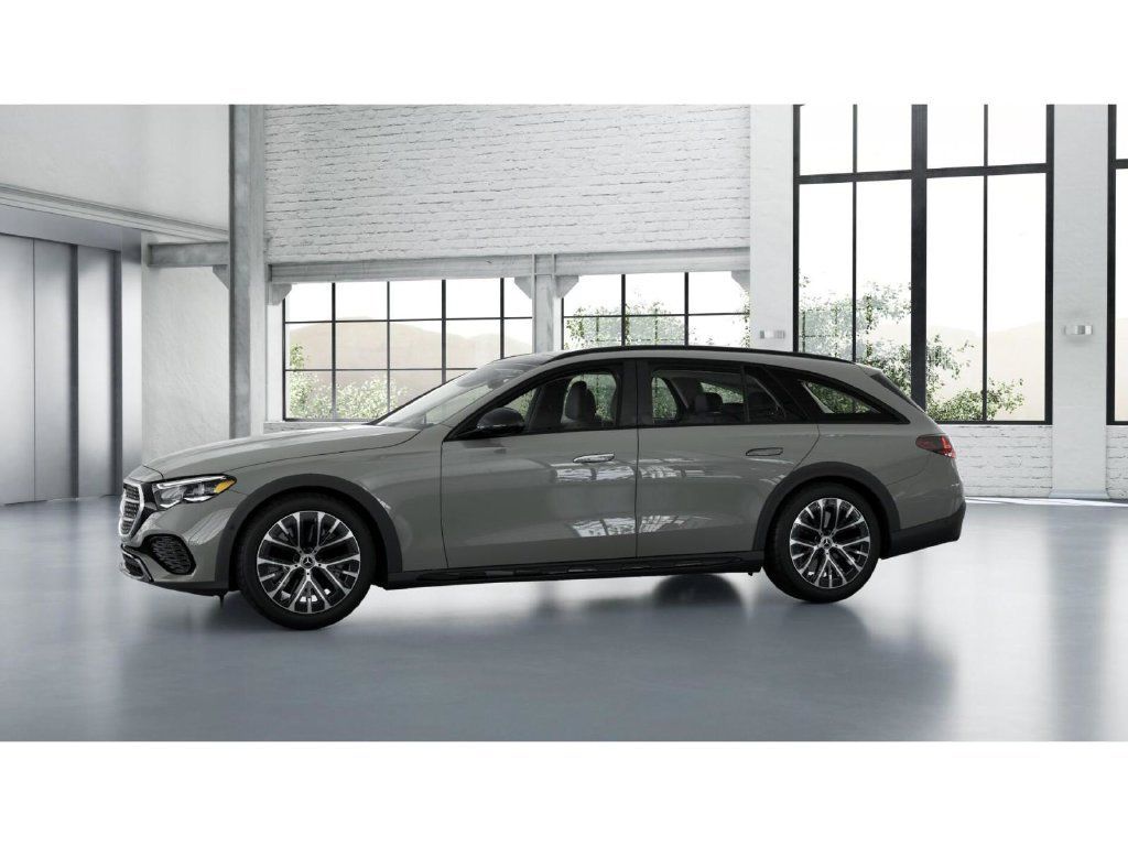 Used 2025 Mercedes-Benz E 450 4MATIC All-Terrain Wagon image 36