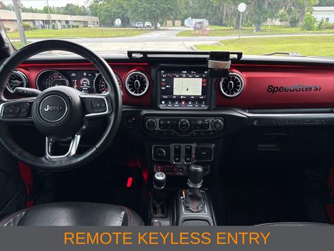 Used 2018 Jeep Wrangler Rubicon AWD/4WD image 5