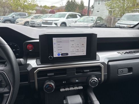 Used 2024 Toyota Tacoma TRD Off-Road AWD/4WD image 29