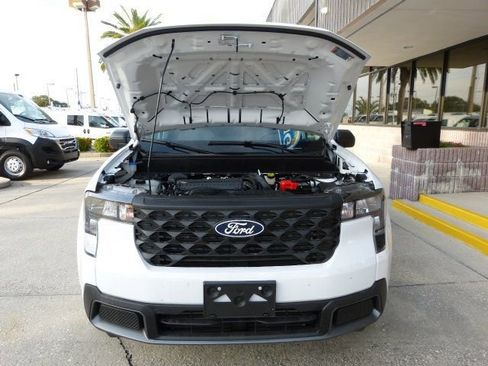 Used 2025 Ford Maverick XLT w/ Equipment Group 302A image 8