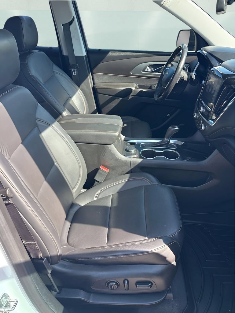 Used 2018 Chevrolet Traverse Premier w/ Redline Edition FWD image 21
