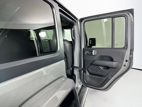 Used 2023 Jeep Wrangler Sahara w/ Cold Weather Group image 29