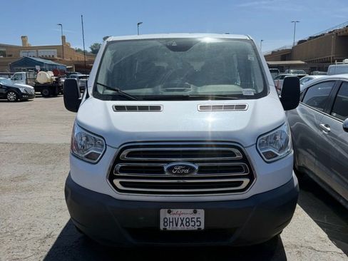 Used 2017 Ford Transit 350 XLT RWD image 2