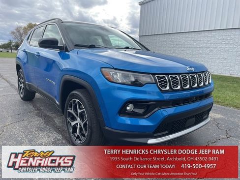 Used 2024 Jeep Compass Limited image 1