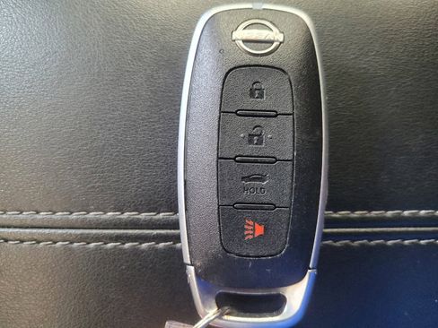 Used 2024 Nissan Sentra SV FWD image 32